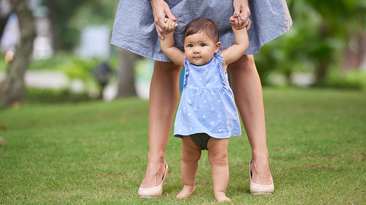 When Do Babies Start Walking
